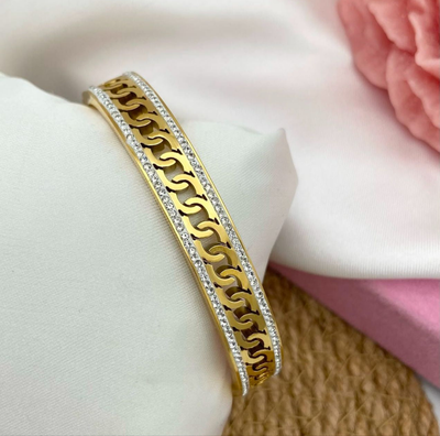 Classic Chain Pattern Cuff