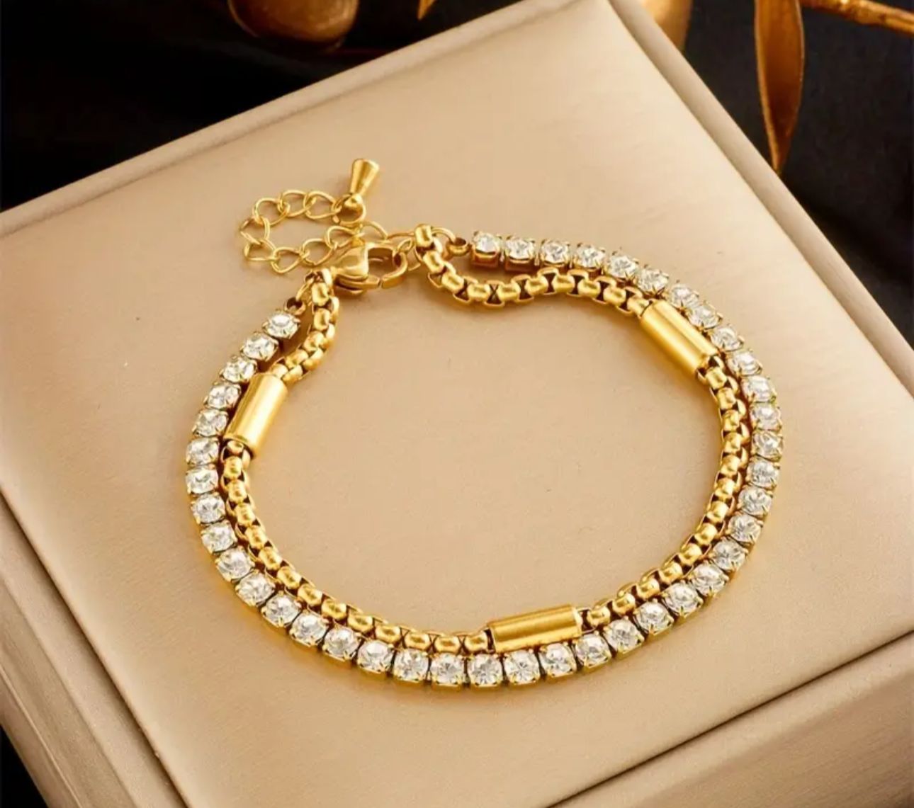 Crown Link Sparkle