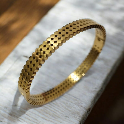 Stainless Steel Elegant Curve