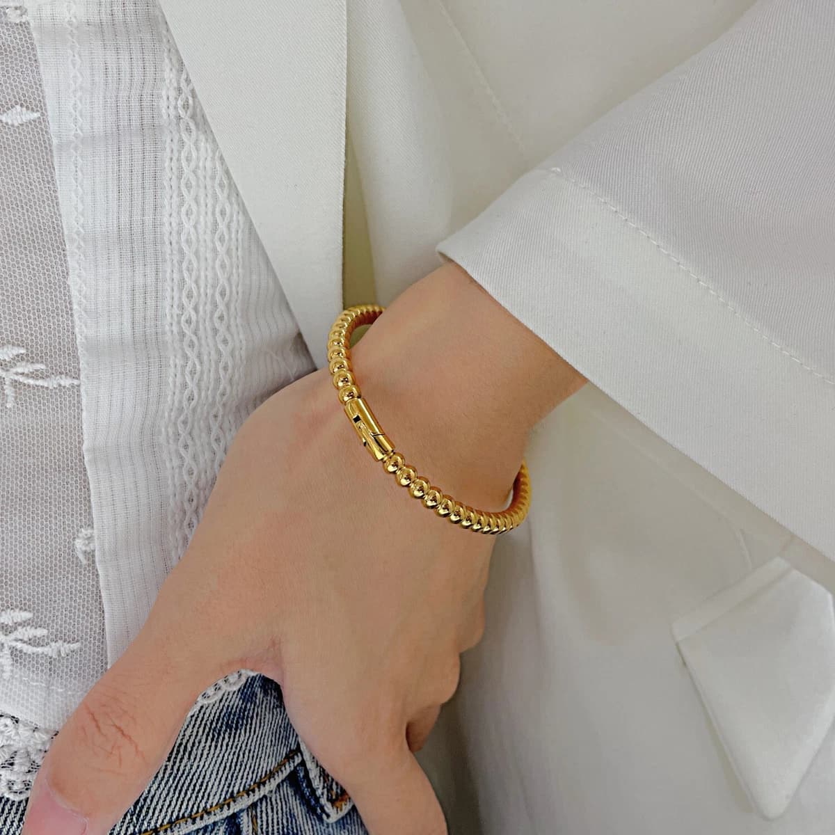 Round Row Handcuff