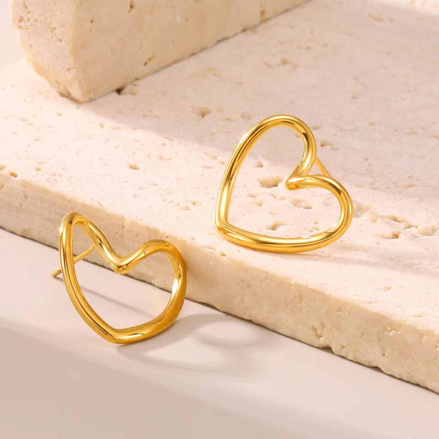 Twisted Heart Earings
