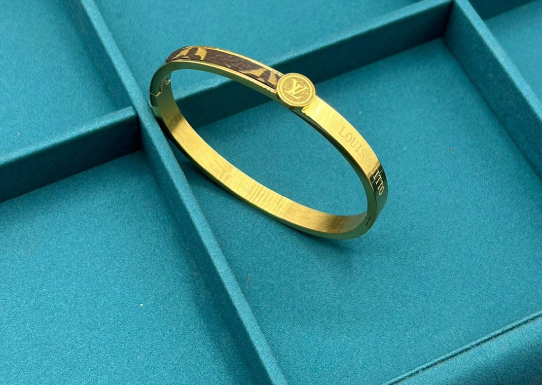 Stainless Steel LV Leather Handcuff