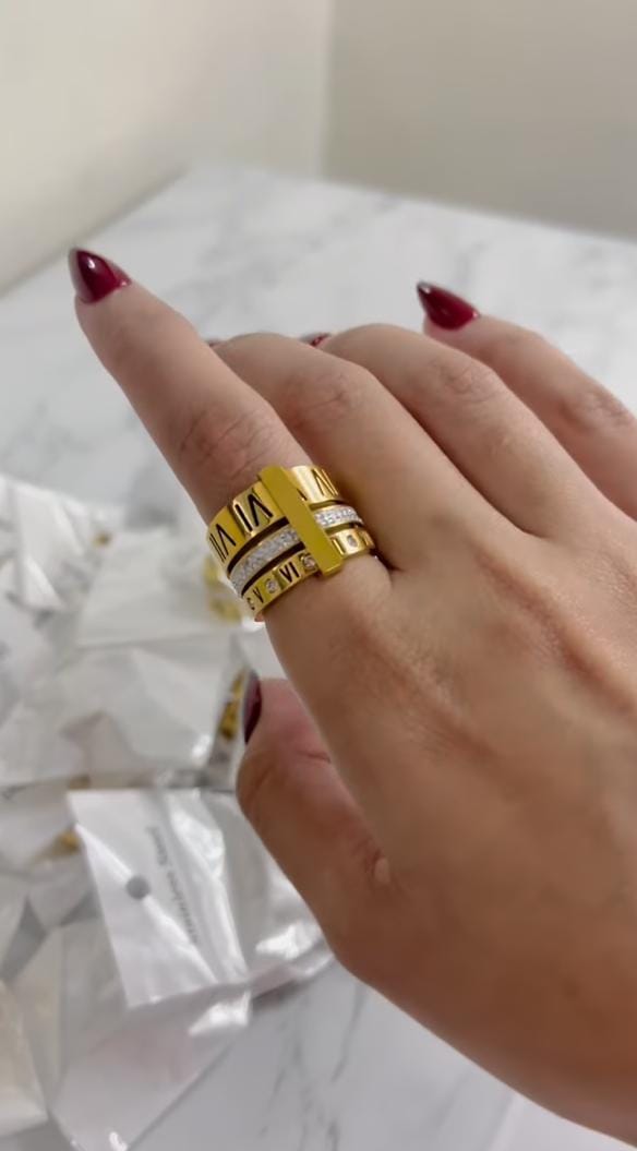Roman Crown Ring