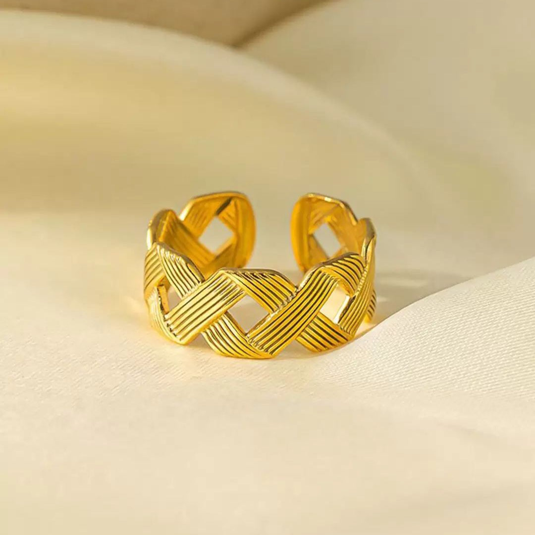 Sleek Spark Ring