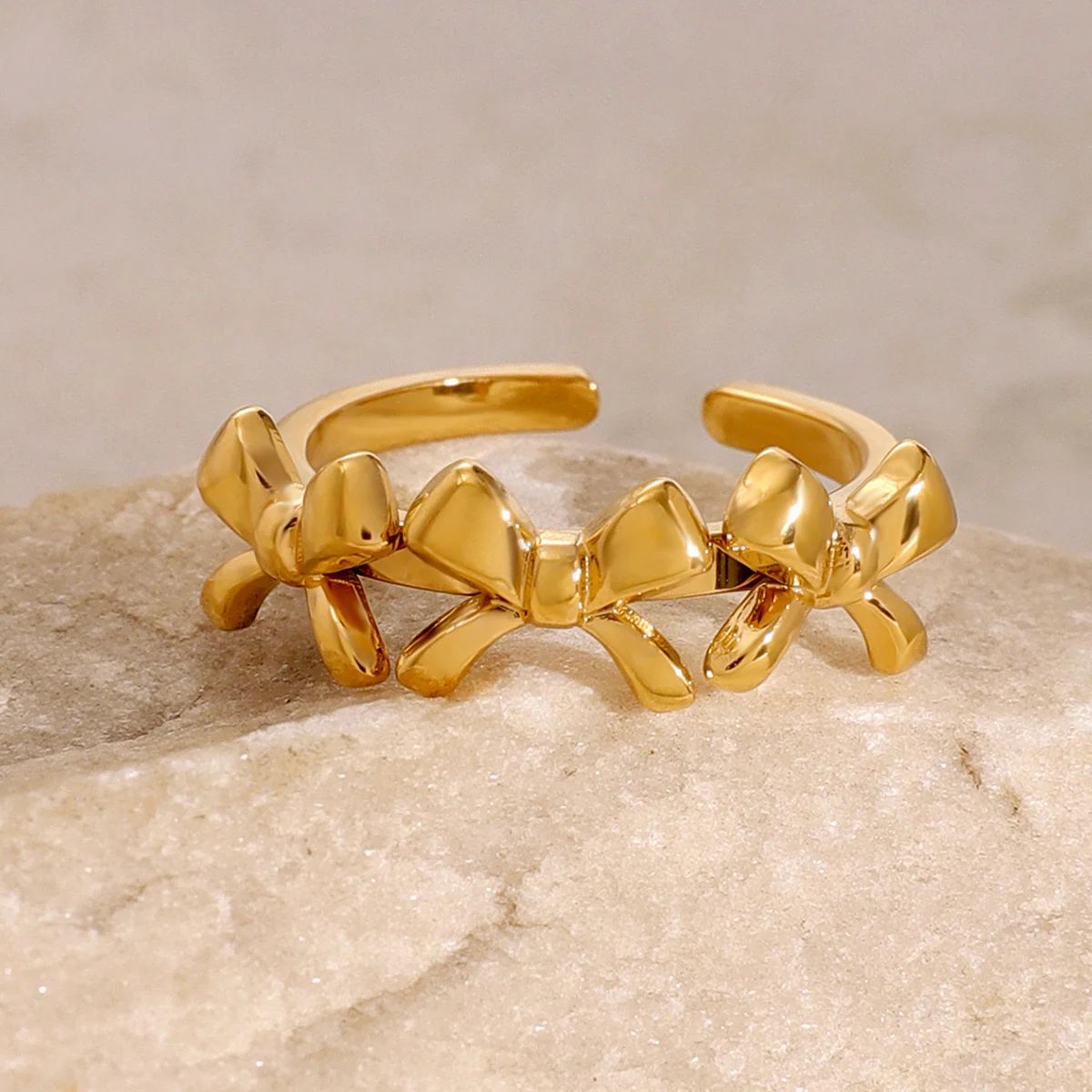 R17 Ring